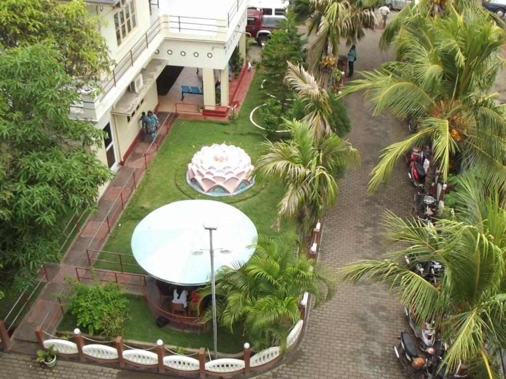 Green Grass Hotel & Restaurant Jaffna Bagian luar foto