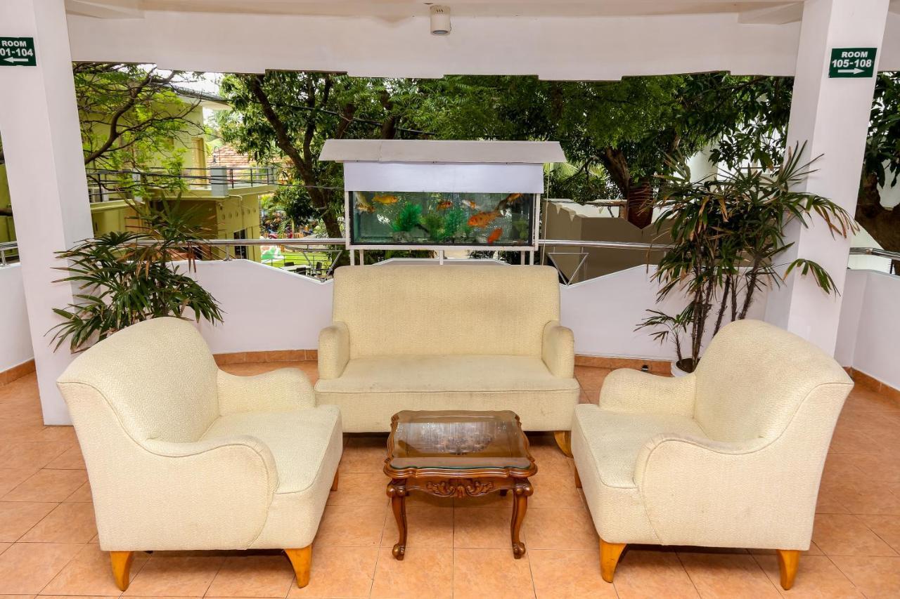 Green Grass Hotel & Restaurant Jaffna Bagian luar foto