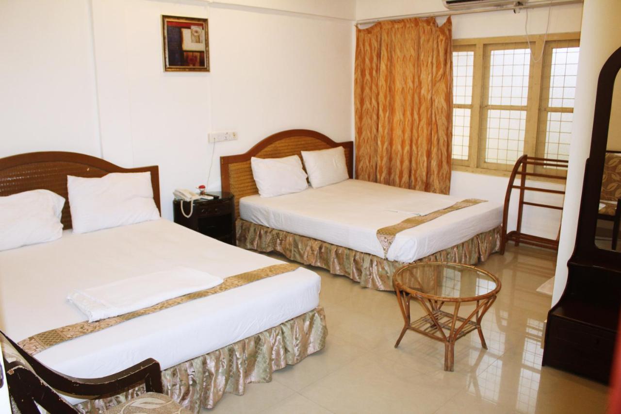 Green Grass Hotel & Restaurant Jaffna Bagian luar foto