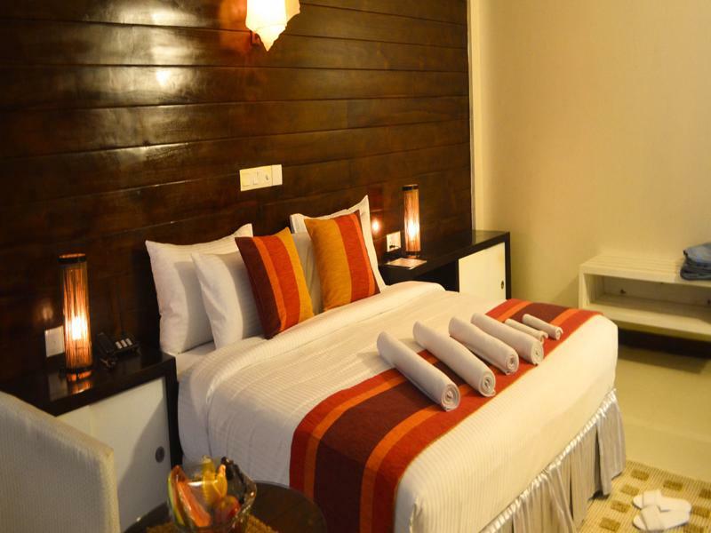 Green Grass Hotel & Restaurant Jaffna Bagian luar foto